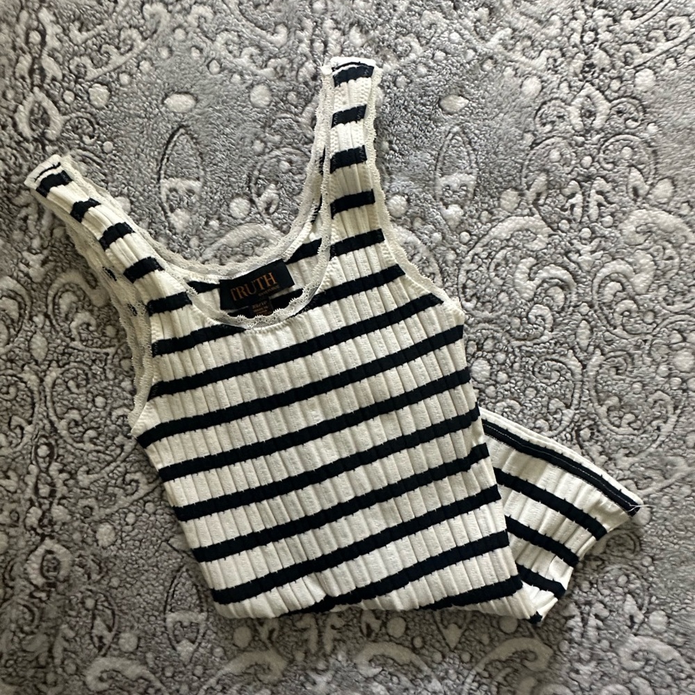 Truth Monochrome Fitted Laced striped Ribbed Top
